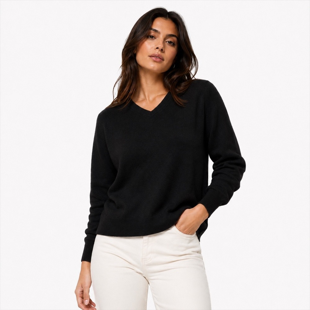 Nordstrom Cashmere Women’s Black V-Neck Sweater – Size L | Relaxed Luxury